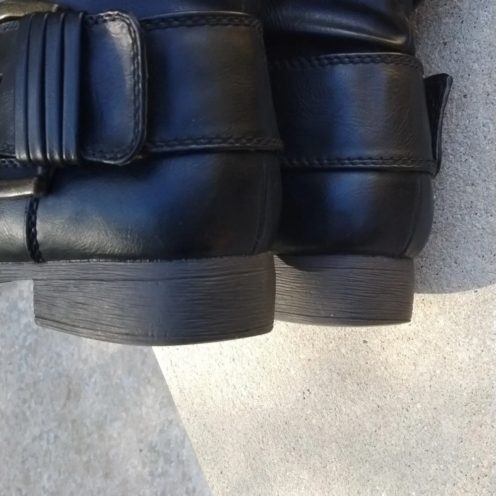 American Eagle Woman’s Boots size 9.5